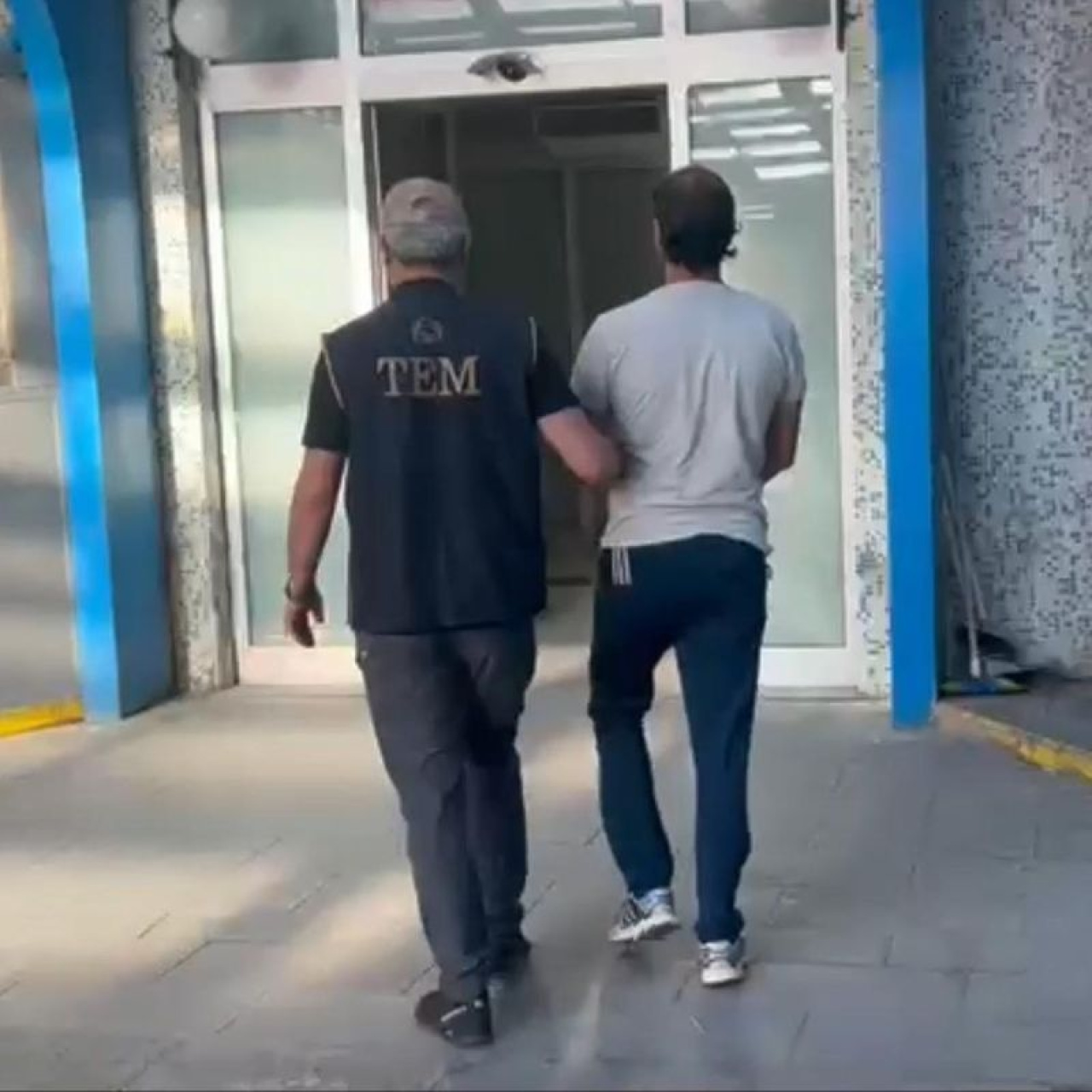 Uyuşturucu operasyonu: 25 gözaltı kararı haber görseli