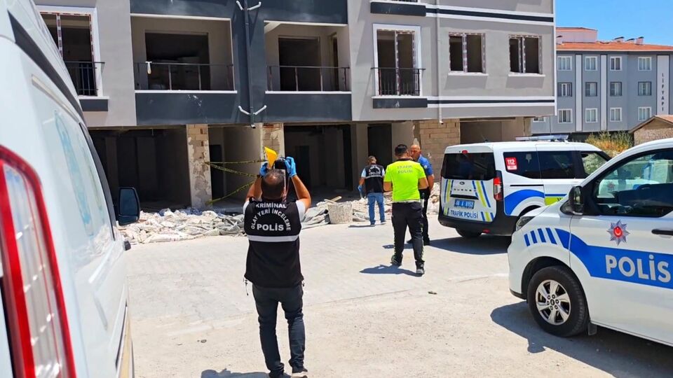 Çalıştığı inşaatta hayatını kaybetti