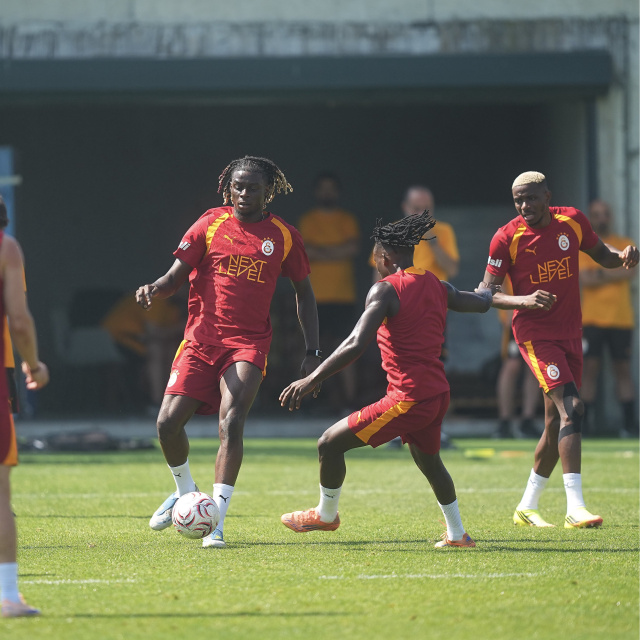 Galatasaray hazırlıklarını sürdürüyor