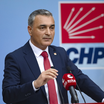 CHP'de 8 il başkanı görevden alındı