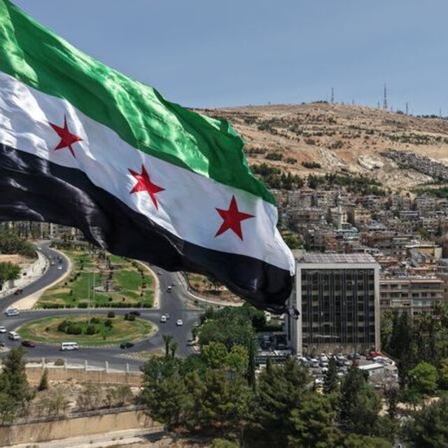 Suriye: Hizbullah'a ait silah sevkiyatı engellendi