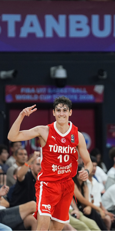 Ömer Kutluay tarihe geçti!