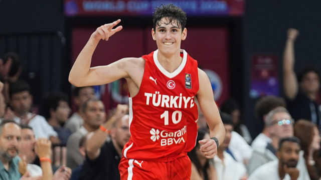 Ömer Kutluay tarihe geçti!