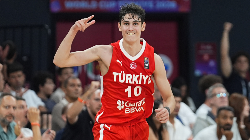 Ömer Kutluay tarihe geçti!