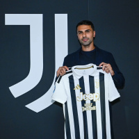 Zeki Çelik, Juventus'ta!