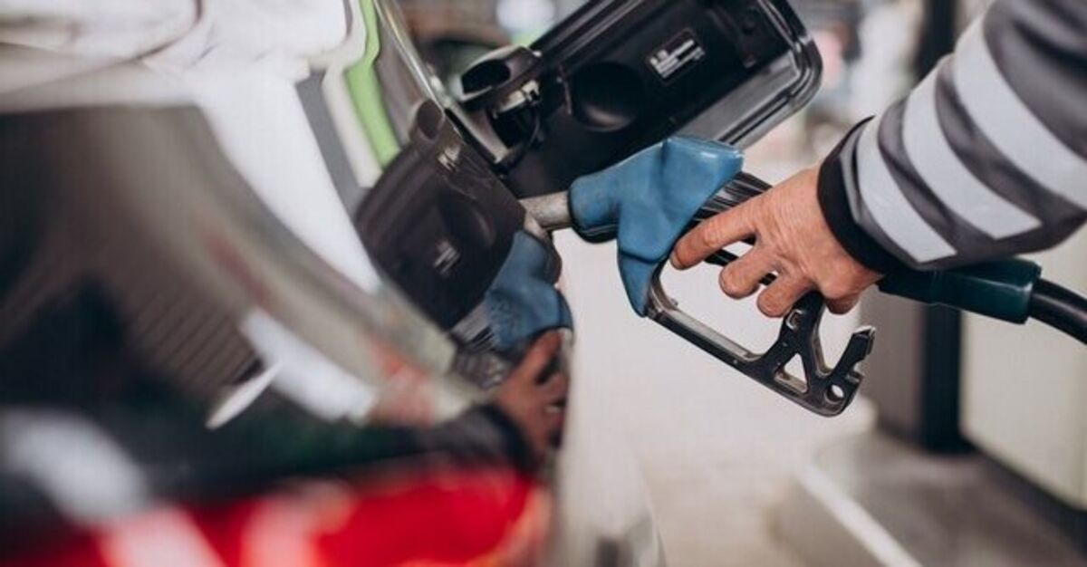 Akaryakıta çifte zam: Motorin ve benzine zam geldi