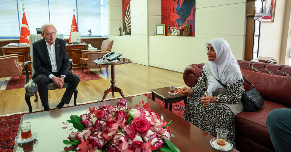 Son dakika: CHP Genel Başkanı Kemal Kılıçdaroğlu, Narin Güran'ın ailesini kabul etti | Son dakika haberleri