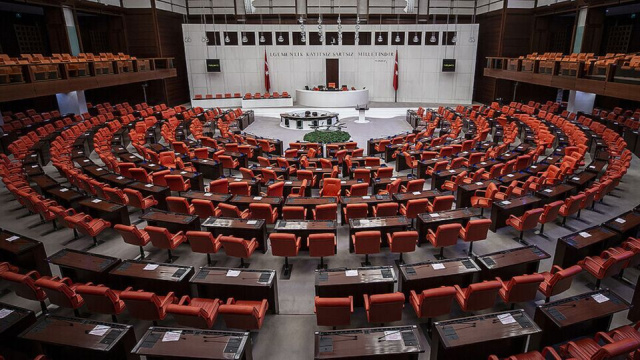Meclis ne zaman tatile girecek?