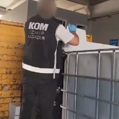 İzmir'de kaçak içki operasyonu