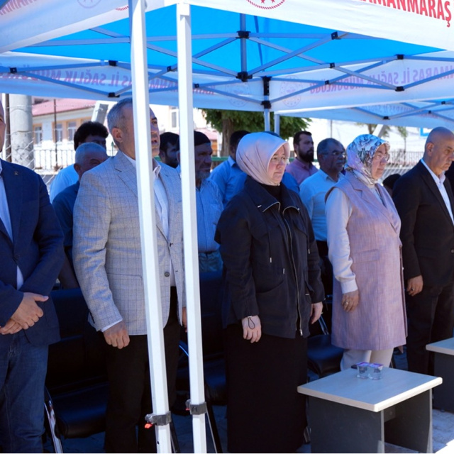 Depremzede iş insanından sağlığa büyük katkı