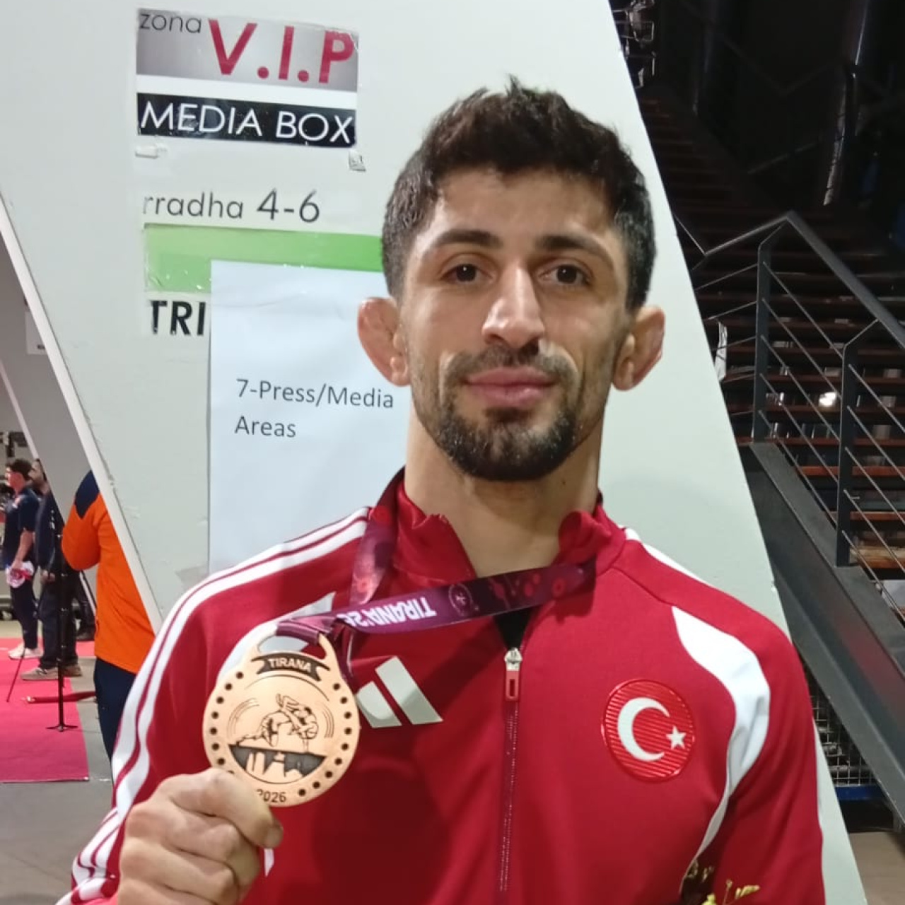 Kerem Kamal'dan gümüş madalya!