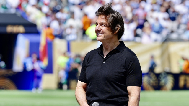 Final maçını Tom Cruise başlattı