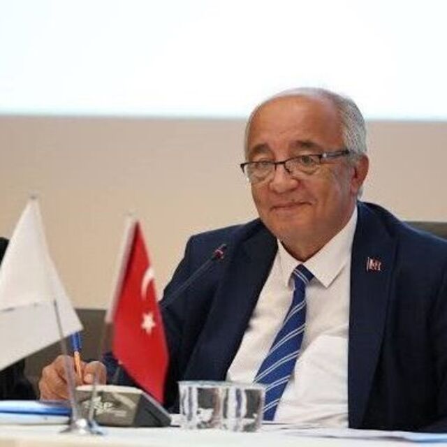 CHP'den istifa etti