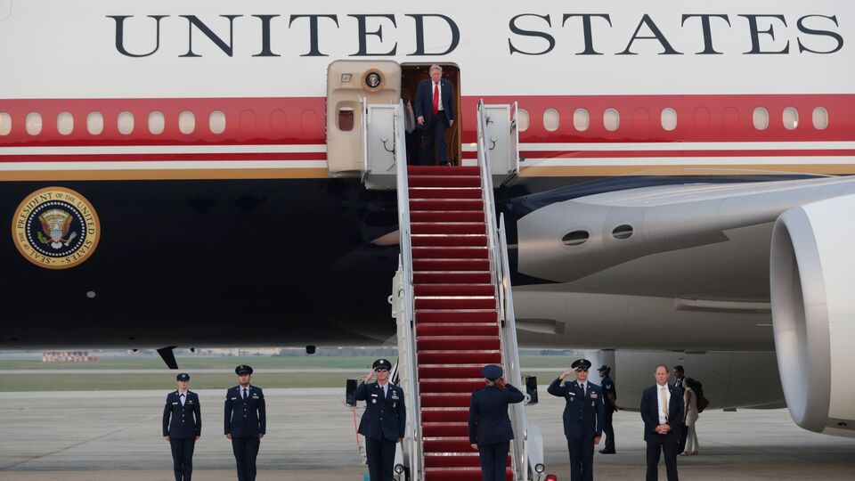 Trump'tan Air Force açıklaması: En üst seviyeye çıkarılacak