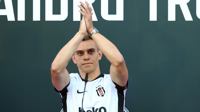 Beşiktaş'ta Trossard kadroda yok!