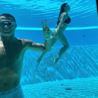 Ronaldo'nun havuz eğlencesi