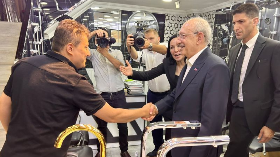 Kılıçdaroğlu esnafı ziyaret etti