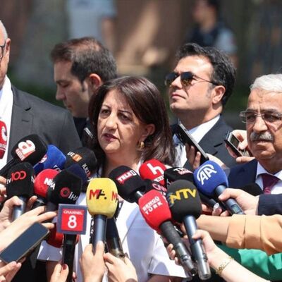 İmralı heyeti Öcalan'ın mesajını paylaştı