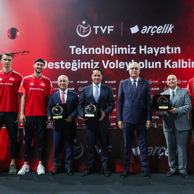 Arçelik’ten Voleybol Milli Takımlarına sürdürülebilir destek