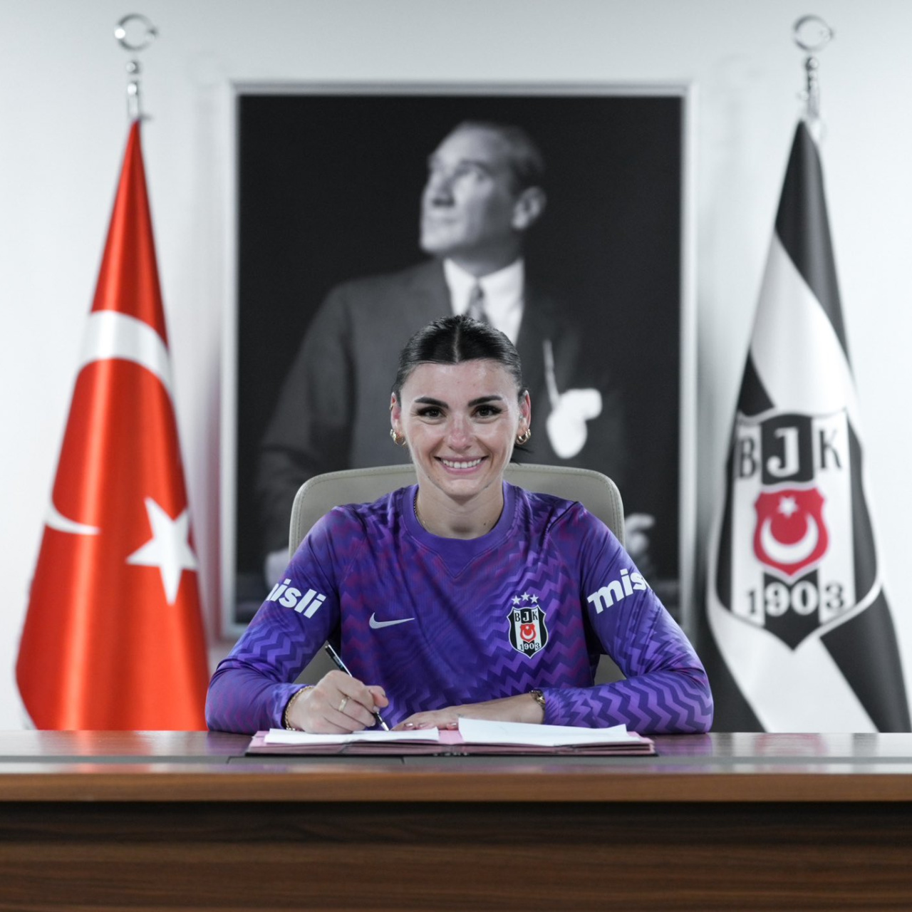 Beşiktaş, Selda Akgöz'ü transfer etti!