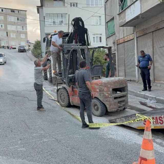 2 yaralı! Kontrolden çıkıp devrildi