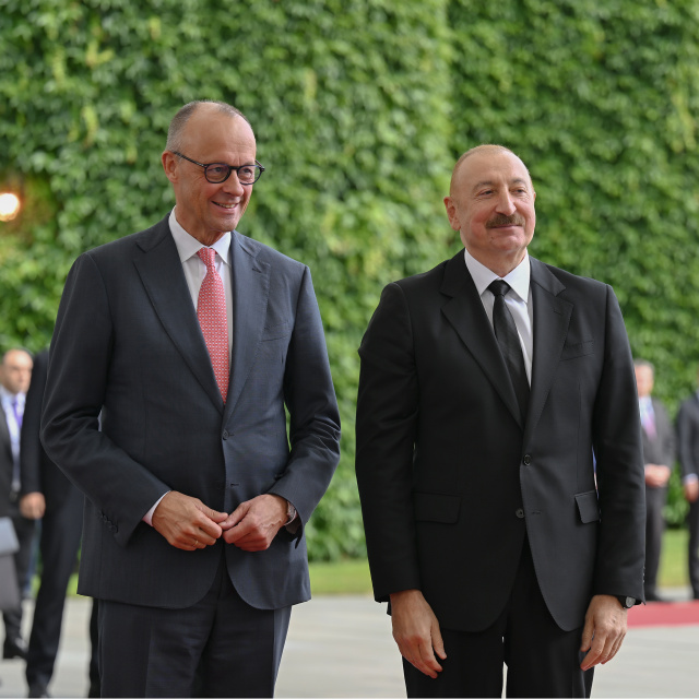 İlham Aliyev, Friedrich Merz ile görüştü