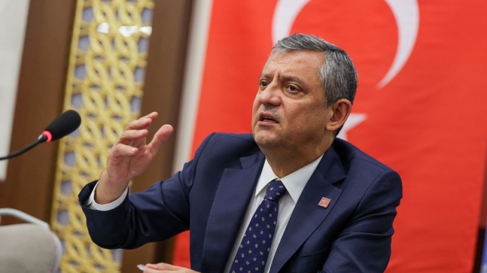 Görevden alınan il başkanları ile görüştü