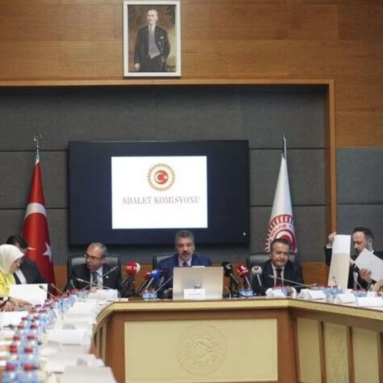 Gençlerin Adalet Yolu: Kanun Tasarısı TBMM'de Onaylandı