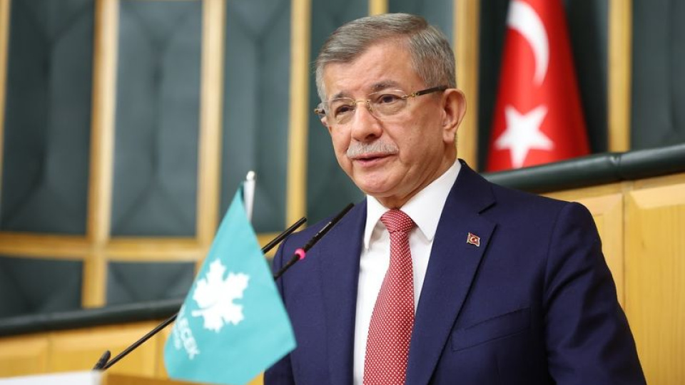 Davutoğlu'ndan 'yeni parti' açıklaması