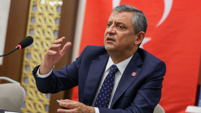 "Ne eski CHP ne de merkez sağ"