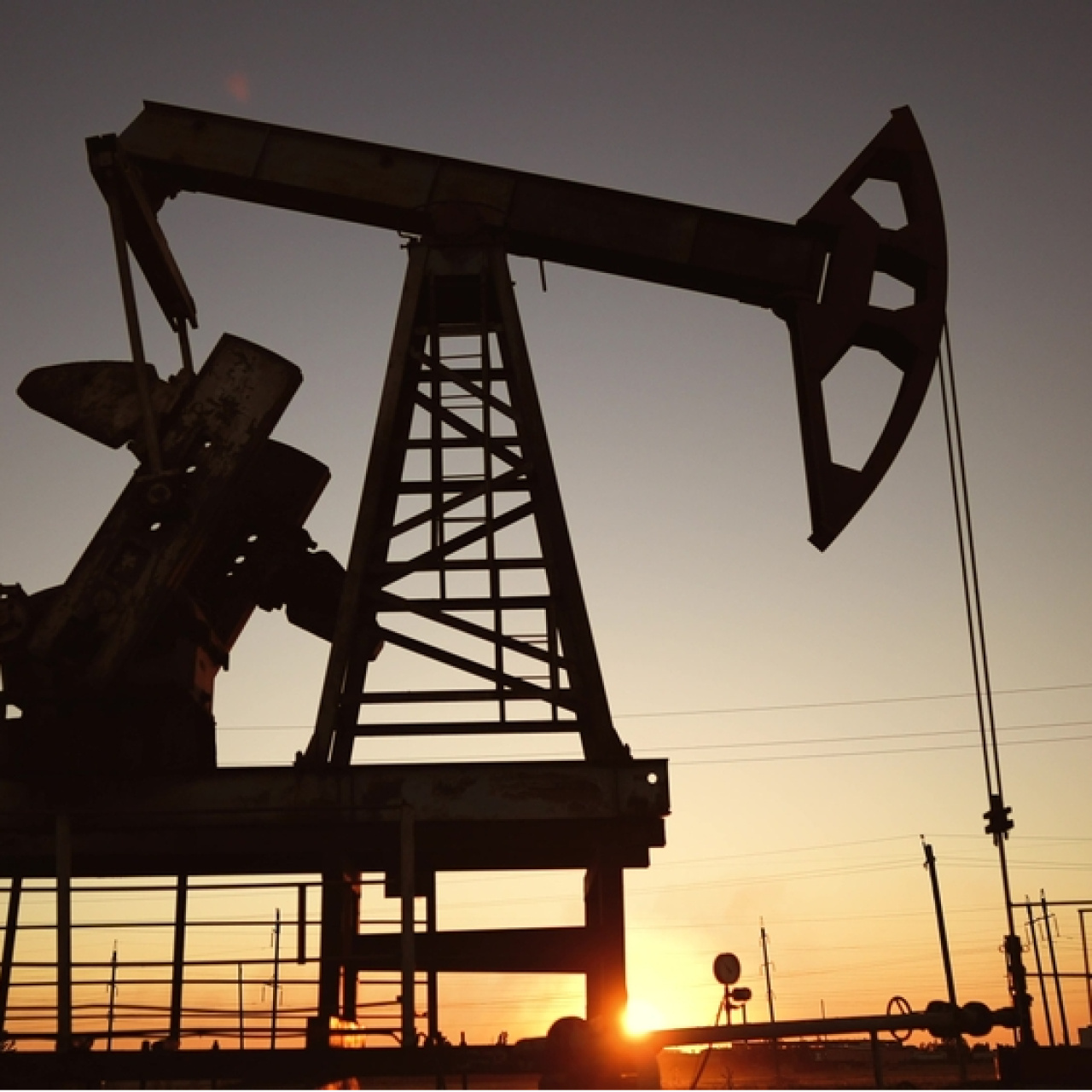 Brent petrol 100 dolara yeniden yaklaşıyor