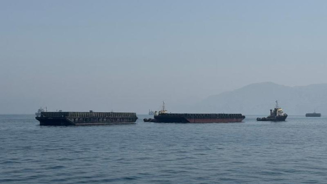 İran: ABD, Hürmüz'deki Lark Adası'na saldırdı