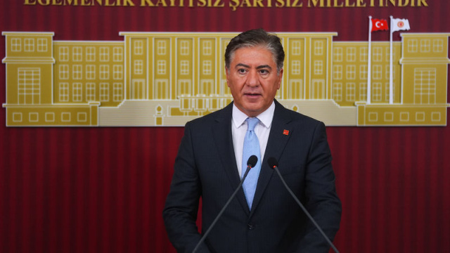 'Özel yeni partinin başkanı olarak görüşecek'
