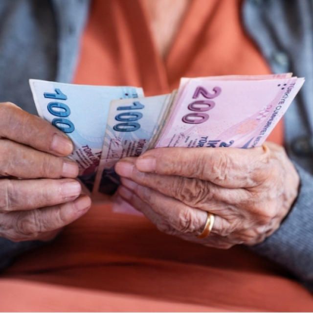Emekli maaşı zam farkı ne zaman yatacak?