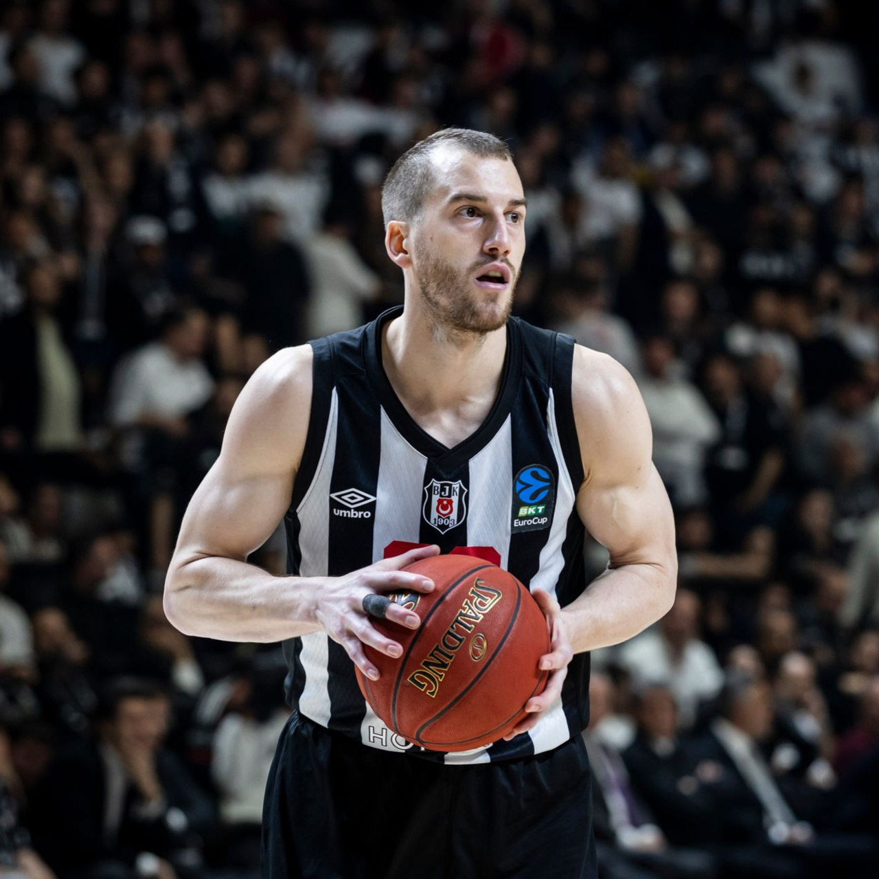Beşiktaş'ta ayrılık açıklandı!