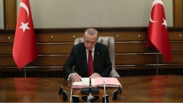 8 üniversiteye yeni rektör