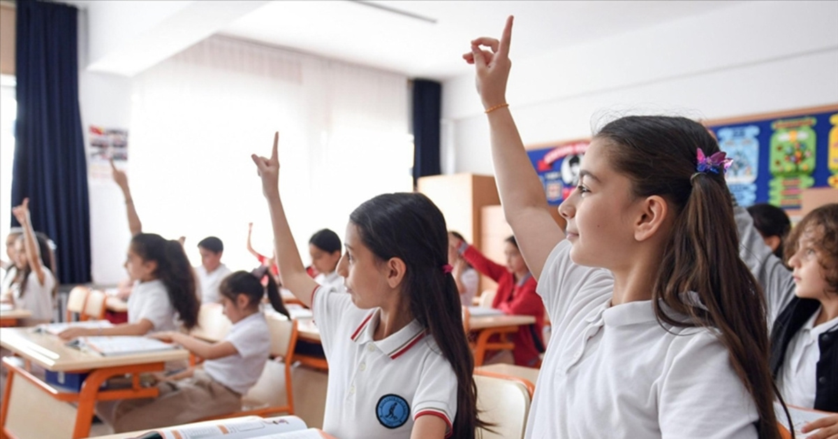 2026-2027 Eğitim Öğretim Yılı Takvimi Belli Oldu: Okullar Ne Zaman Açılacak?