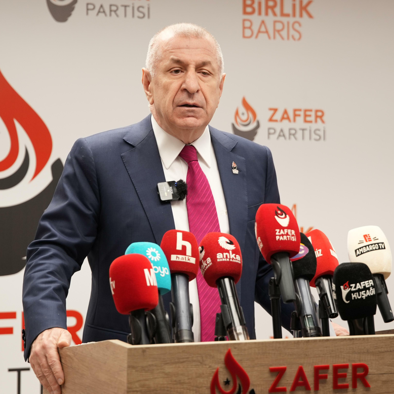Özdağ'ın Yenilikçi Değerlendirmesi: Parti Dönüşümünün Yeni Bir Yönü?