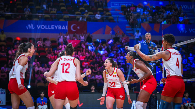 Filenin Sultanları, Çin karşısında!