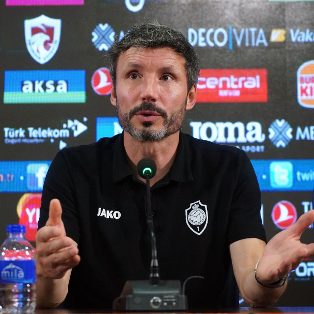 Belçika'da Van Bommel dönemi!