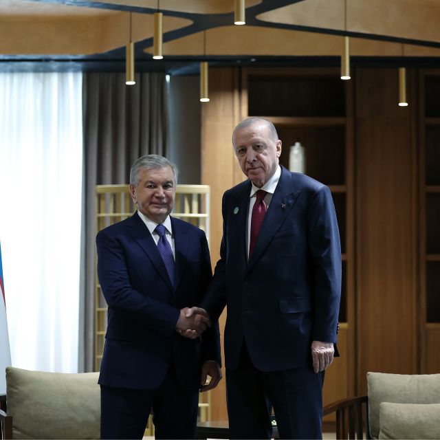 Cumhurbaşkanı Erdoğan Mirziyoyev ile görüştü