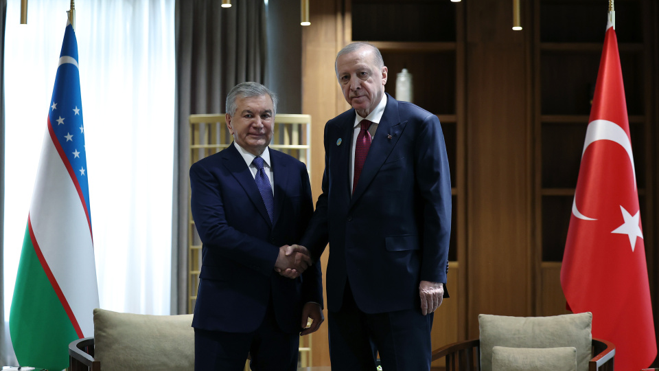 Cumhurbaşkanı Erdoğan Mirziyoyev ile görüştü