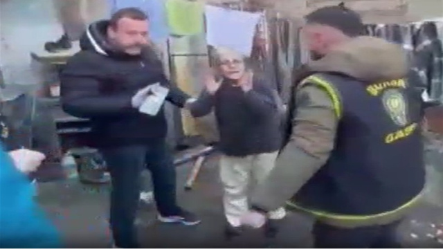 Babaannenin akılalmaz oyunu! Nazar'a Ahmet diye hitap etmiş