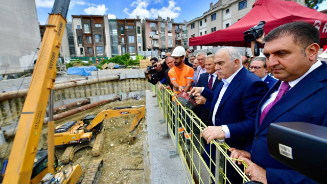 Fatih'te ilkokul için temel atma töreni