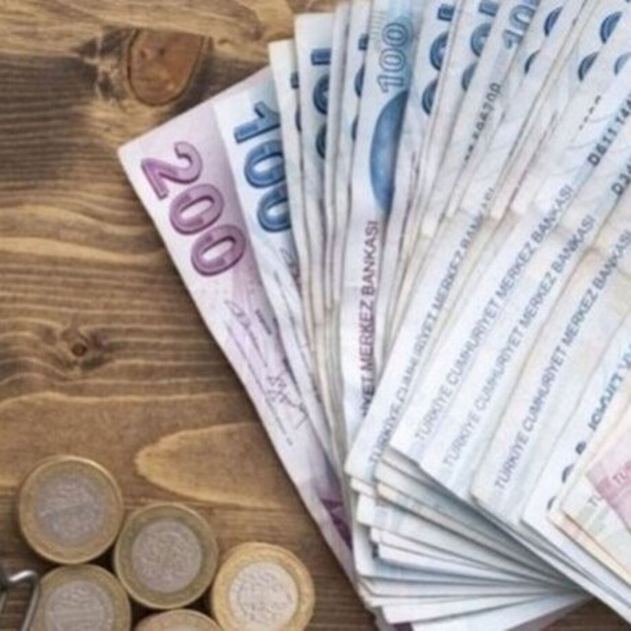 En düşük emekli maaşı Meclis'te