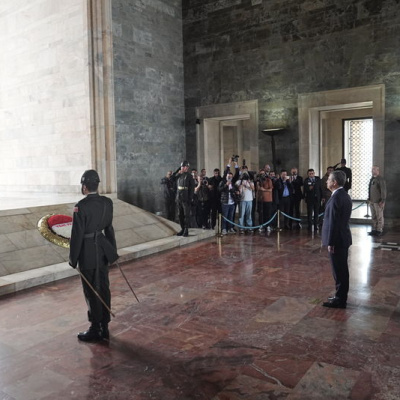 Özel ve YENİ Parti üyeleri Anıtkabir'de