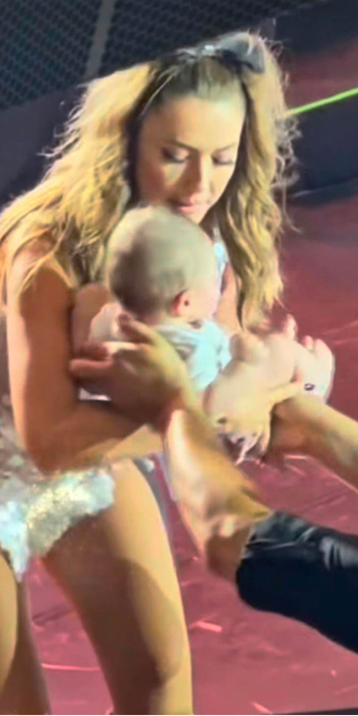 Hadise'den beşibiryerde sözü