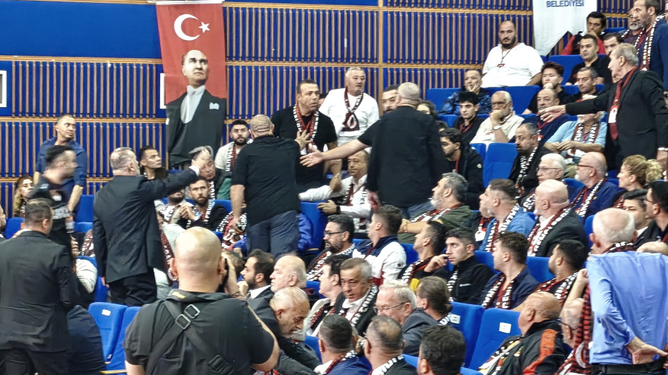 G.Birliği genel kurulunda gerginlik!