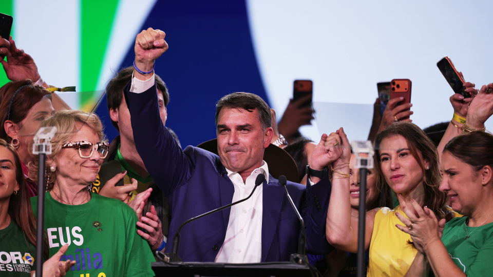 Bolsonaro'nun oğlu aday oldu