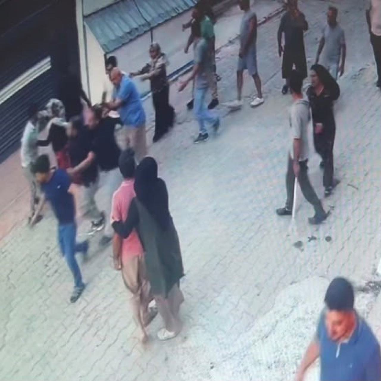 2 polisin yaralandığı kavga kameralarda haber görseli